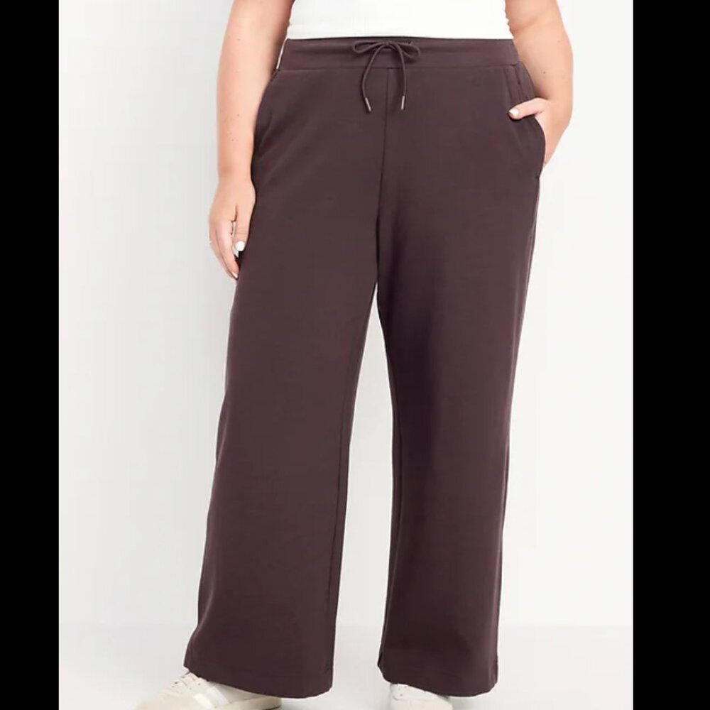 Old Navy Active Burgundy Extra High-Waisted Dynamic Fleece Wide-Leg Sweatpants